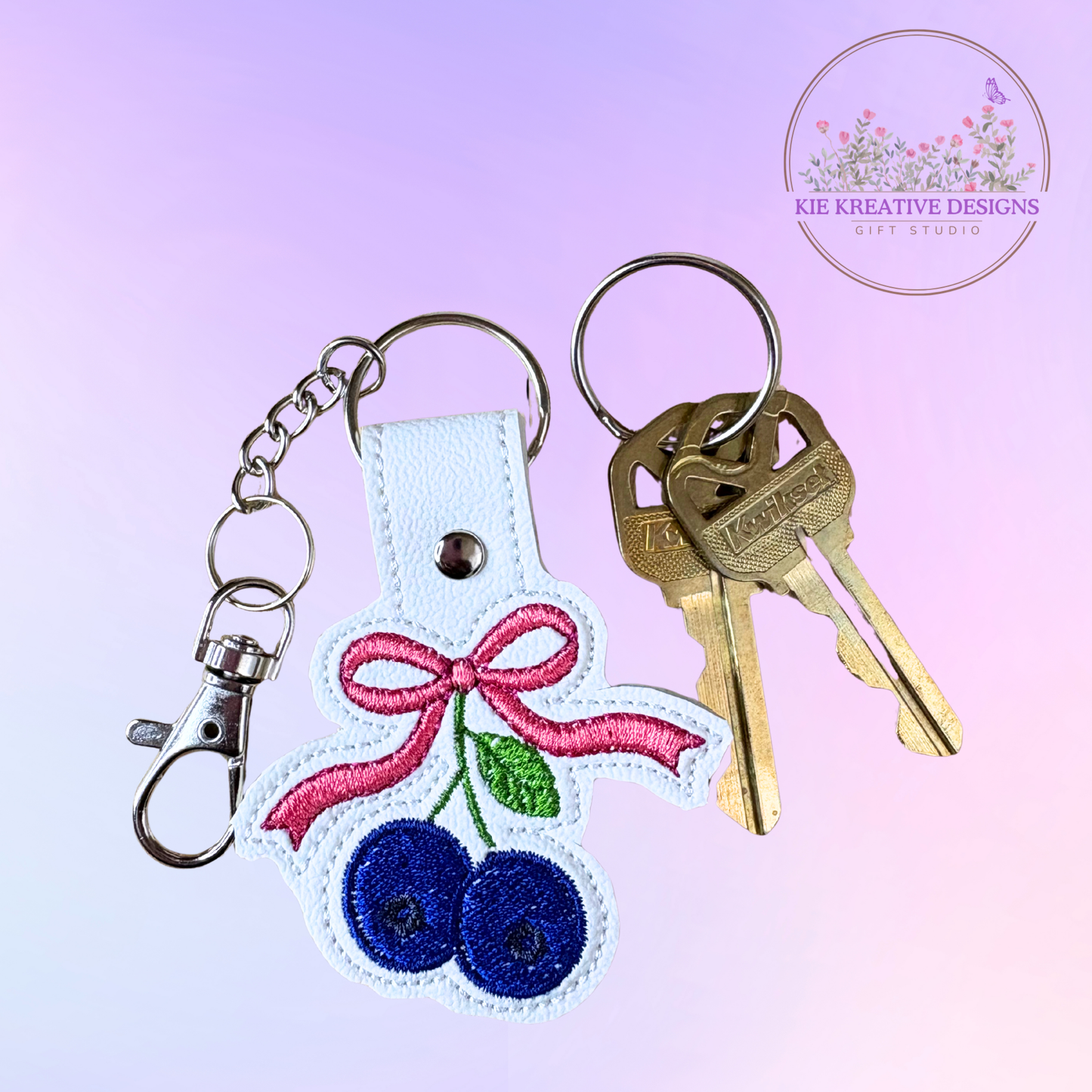 Blueberry Keychain with Bow – Embroidered Fruit Keychain | Cute Bag Charm | Gift for Her | Handmade Key Fob | Aesthetic Keychain | Sweet Berry Accessory