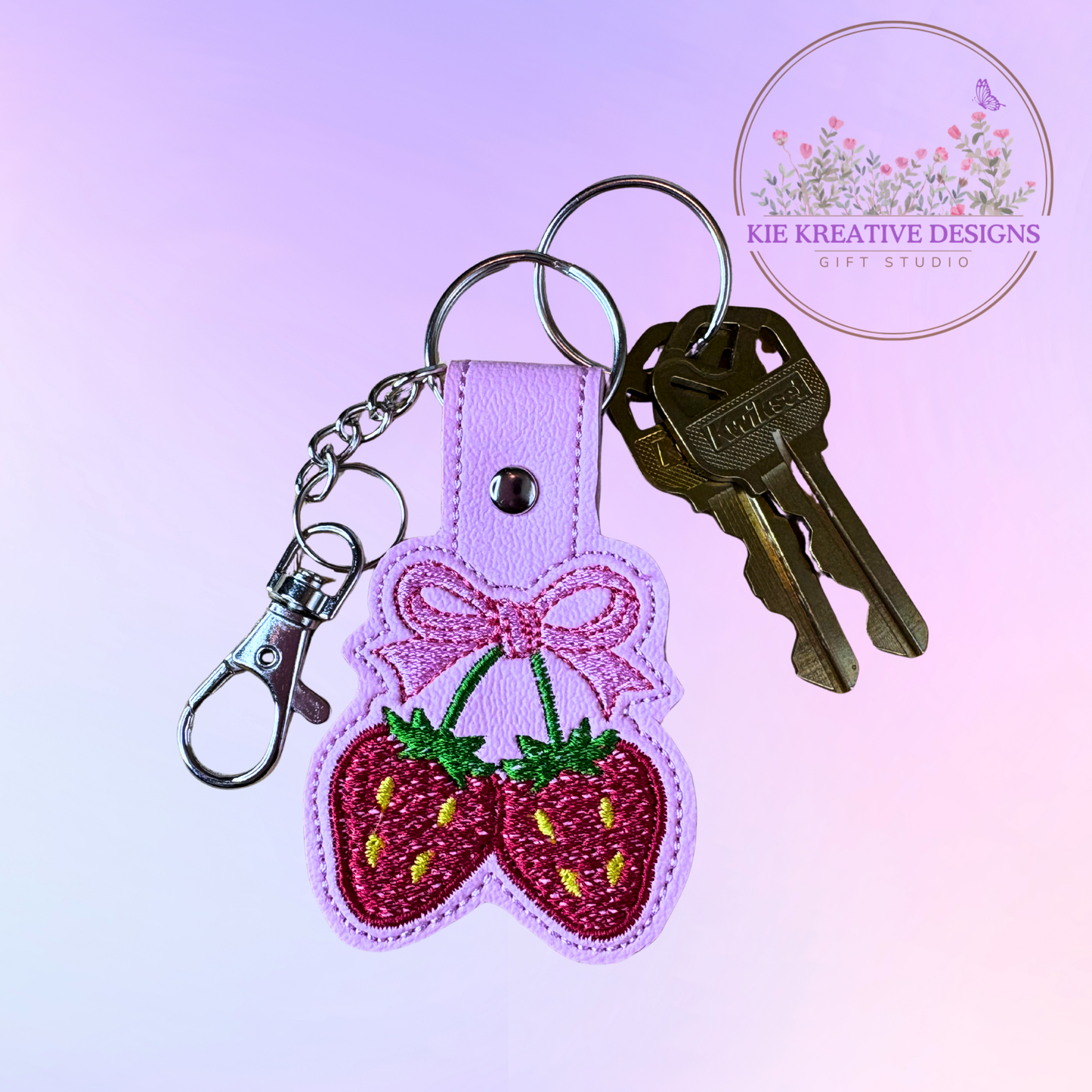 Embroidered Strawberry Keychain with Pink Bow – Cute Fruit Bag Charm, Sweet Aesthetic Gift for Her, Kawaii Key Holder, Spring Accessory