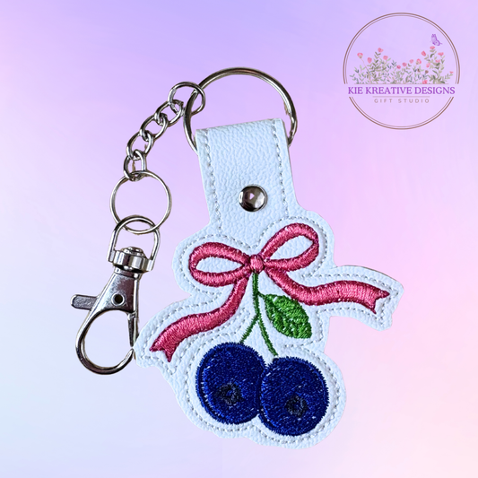 Blueberry Keychain with Bow – Embroidered Fruit Keychain | Cute Bag Charm | Gift for Her | Handmade Key Fob | Aesthetic Keychain | Sweet Berry Accessory