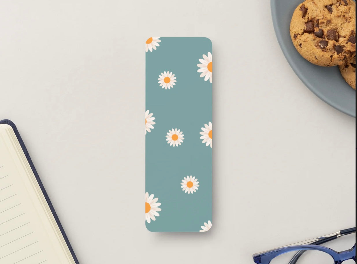 Daisy Bookmark, Floral Bookmark, Minimalist Bookmark, Aesthetic Bookmark, Cute Flower Bookmark, Book Lover Gift, Spring Bookmark, Simple Reading Accessory