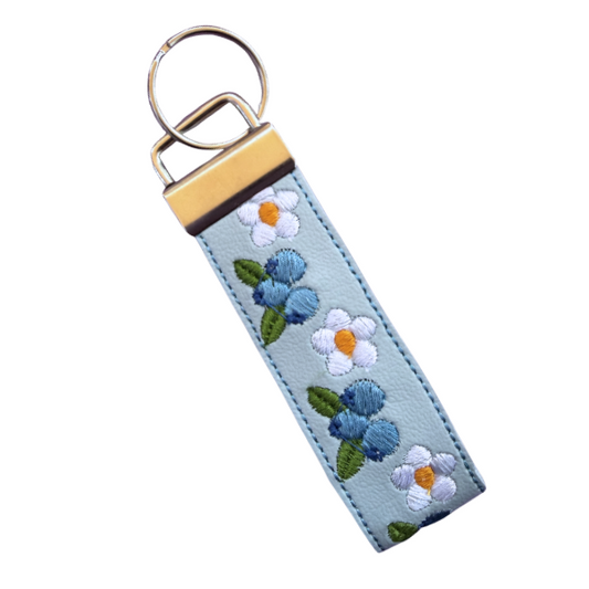 Blueberry Floral Mini Wristlet Keychain, Cute Key Fob, Cottagecore Wristlet, Floral Keychain, Aesthetic Gift for Her