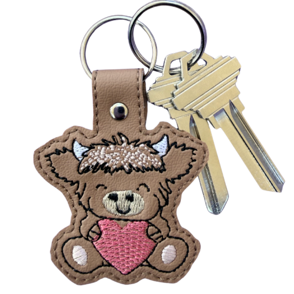 Highland Cow Keychain, Cow Lover Gift, Cute Cow Keychain, Embroidered Keychain, Farmhouse Gift, Western Aesthetic, Cute Bag Charm, Country Gift