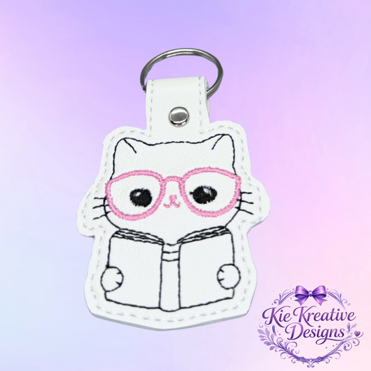 Embroidered Book Lover Cat Keychain – Cute Reading Kitty Key Fob – Bibliophile Gift – Reader Accessory – Teacher Book Club Gift